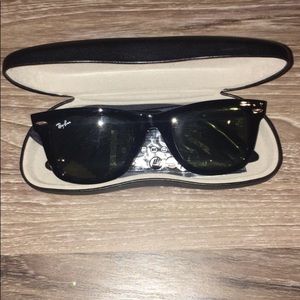 Classical wayfarer RayBans